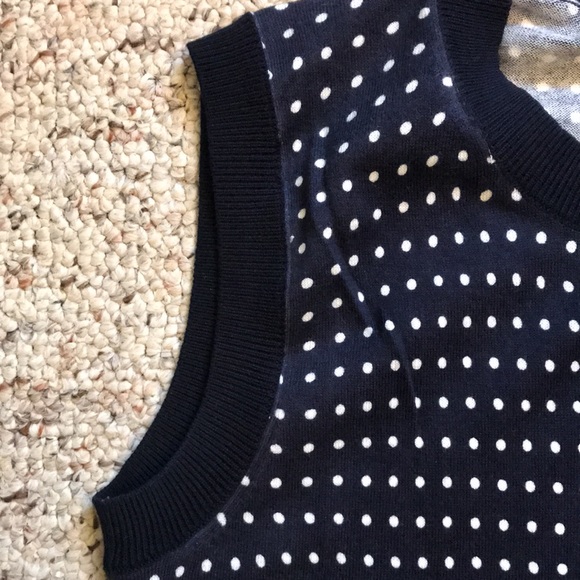 J Crew sleeveless sweater - Picture 4 of 5
